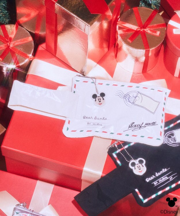 earth music&ecology 【予約】Disney/ミッキーチャーム付きレターモチーフポーチ アイボリー