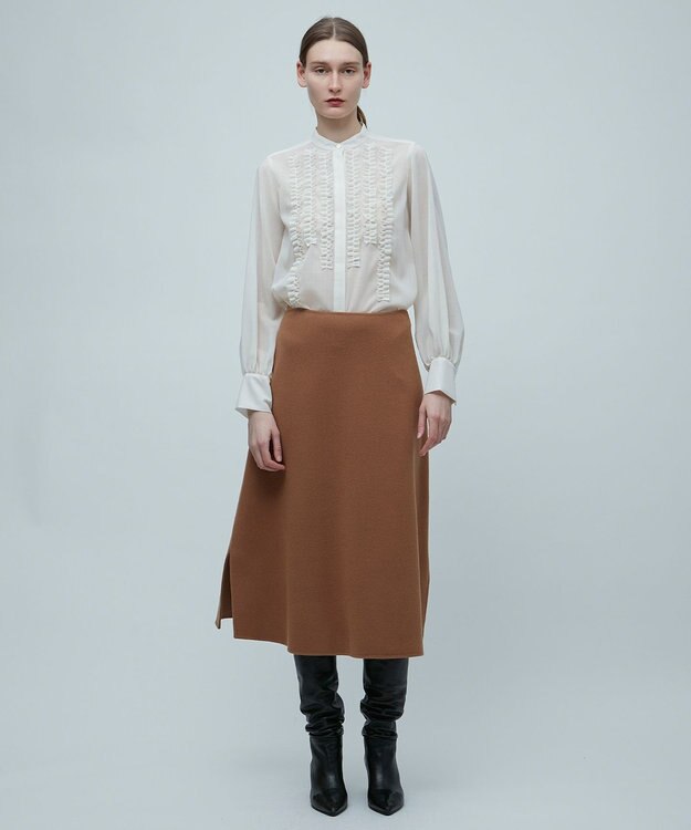 BEIGE， MOYE / フリルブラウス Ecru