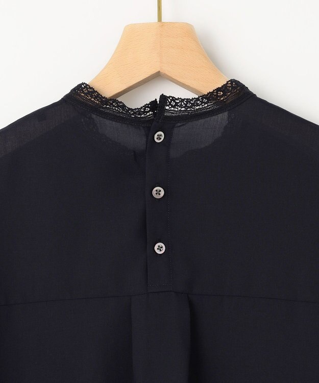 組曲 L 【洗える】シフォンツイルレース ブラウス ネイビー系