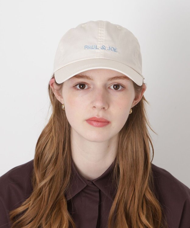 MOONBAT PAUL&JOE ACCESSOIRES(ポール&ジョー）ロゴ入り 深キャップ 帽子 ネコチャーム付 UVカット ホワイト