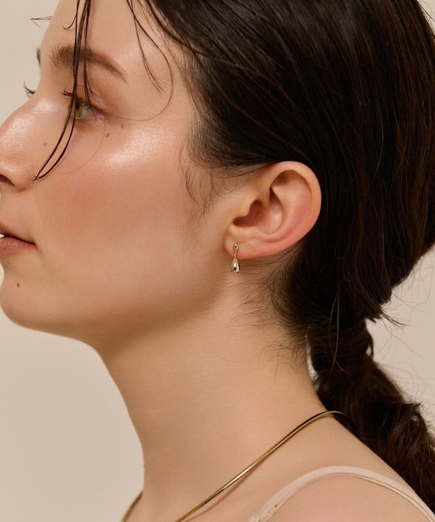 Phoebe 〈金属アレルギー対応〉スイングドロップピアス　ゴールド/ニッケルフリー ゴールド