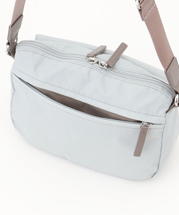 Y'SACCS ダブルタブ　トラベルポシェット ライトグレー