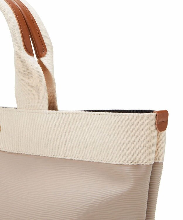 TOPKAPI 【Breath TOPKAPI】リプルネオレザー A4トートバッグ ペールベージュ