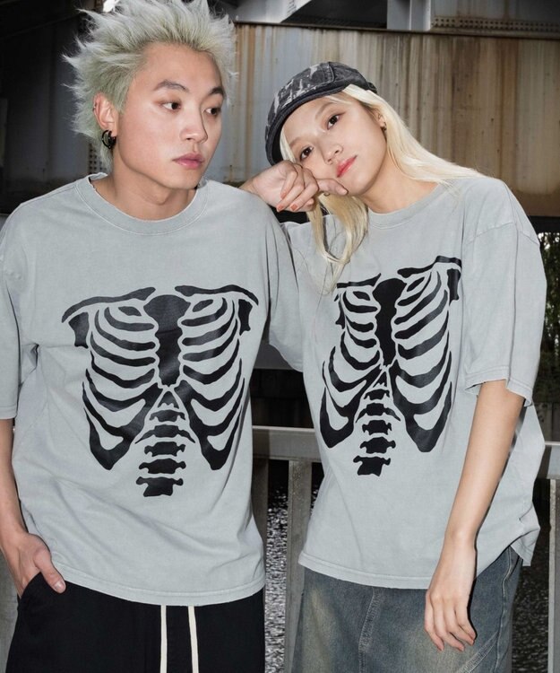 WEGO 【ユニセックス着用ITEM】ブリーチボーングラフィックT（SS） グレー