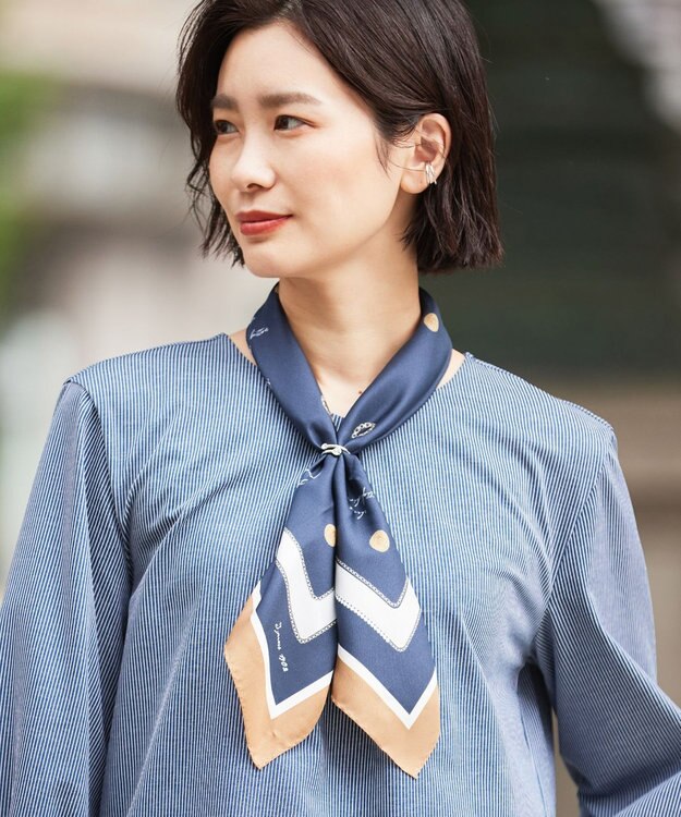 J.PRESS LADIES Vintageプリント スクエア スカーフ ネイビー系5