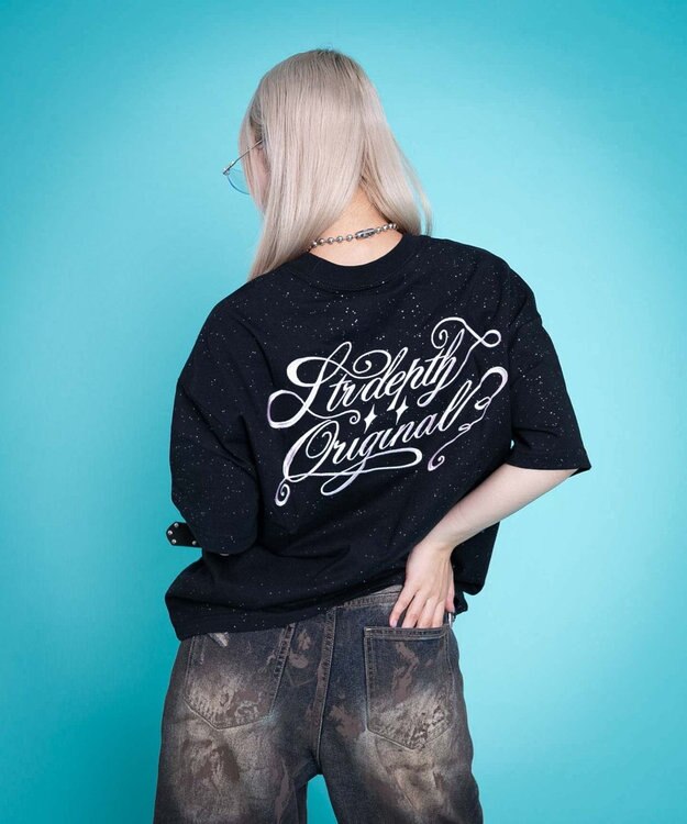 WEGO 【ユニセックス着用ITEM/MLサイズ展開】ラメグラフィックT（SS） ブラック