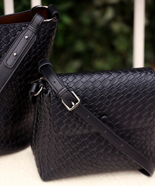 Tiaclasse 【2点セット】編み込み風ショルダーバッグ＋ショルダーポーチ付き ブラック