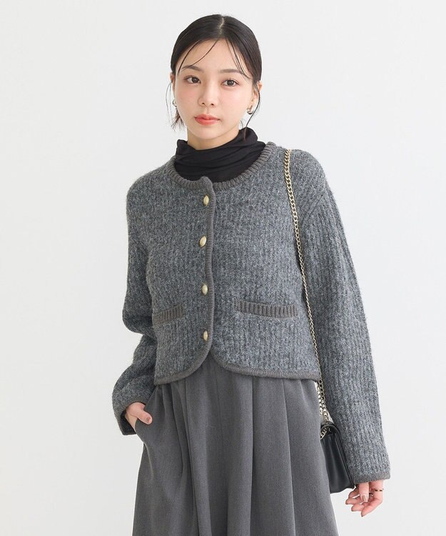 earth music&ecology ゴールド釦ショートニットカーディガン Charcoal Gray