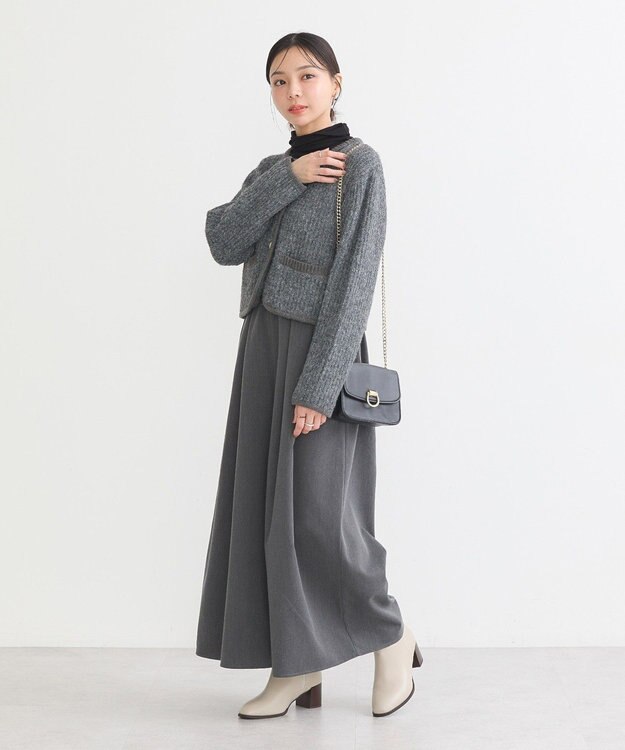 earth music&ecology ゴールド釦ショートニットカーディガン Charcoal Gray