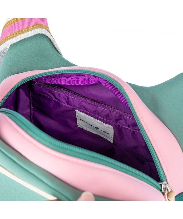 tsumori chisato CARRY ネコかおウレタン ショルダーバッグ 小サイズ 猫モチーフ グリーン