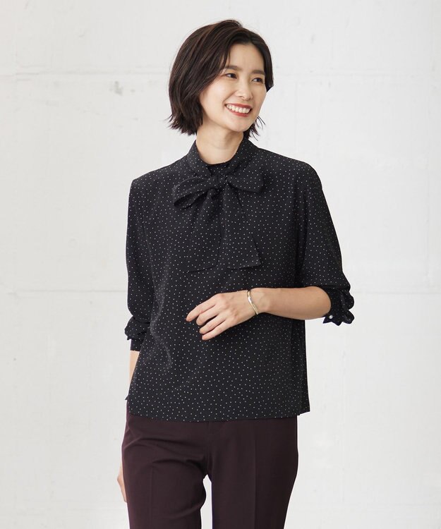 J.PRESS LADIES 【洗える】フェミニッシュパウダー dots ボウタイ ブラウス ブラック系5
