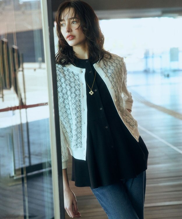 組曲 【前後着用可】コットンフラワーレーシー カーディガン ホワイト系