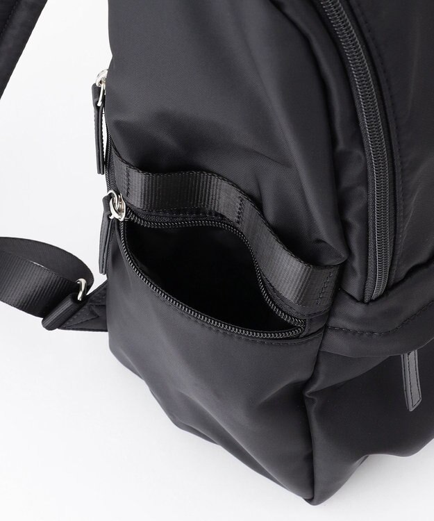 ICB 【4/3-4/19期間限定・受注生産】選べるチャーム 8ポケットナイロンリュック カスタマイズ ファー白&フェイクレザーロープ白