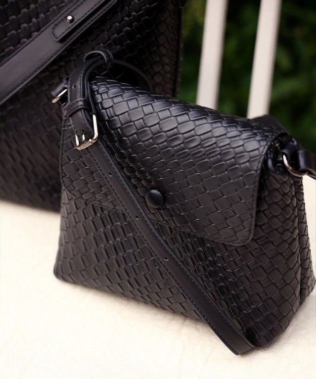 Tiaclasse 【2点セット】編み込み風ショルダーバッグ＋ショルダーポーチ付き ブラック