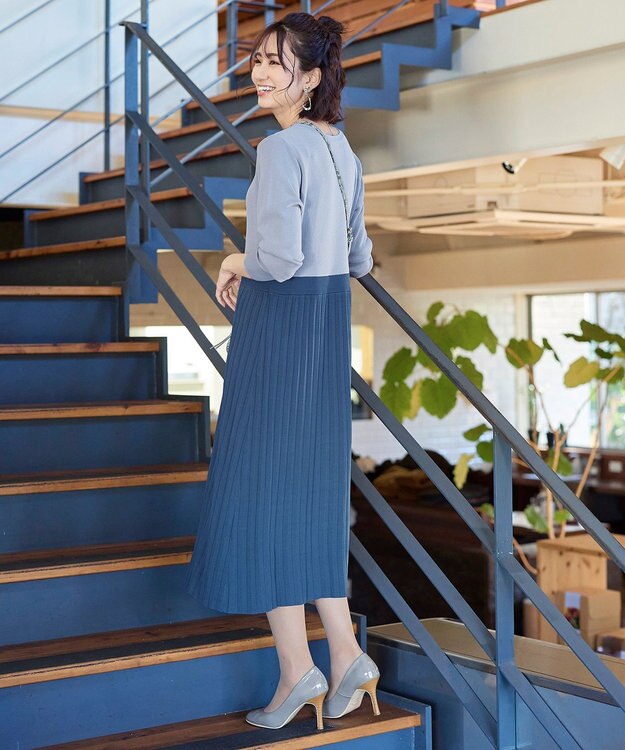 Tiaclasse L 【洗える】1枚で着映えするプリーツニットワンピース サックスグレー