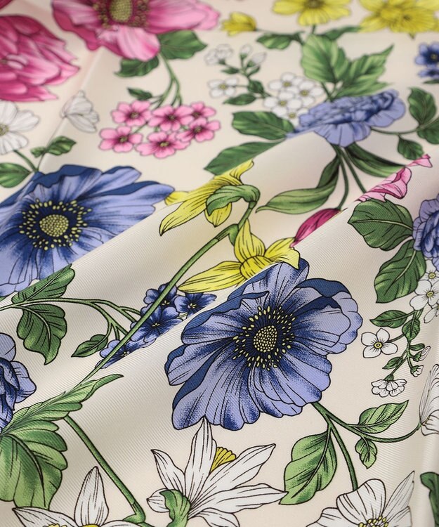 GRACE CONTINENTAL フラワーシルクスカーフ キナリ