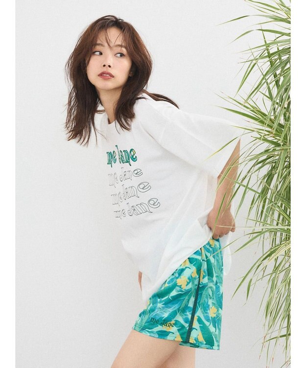 Green Parks ｍｅ　Ｊａｎｅ／４連ロゴＢｉｇＴシャツ White