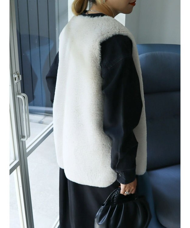 AMERICAN HOLIC 丈違いフェイクファーベスト Gray Beige