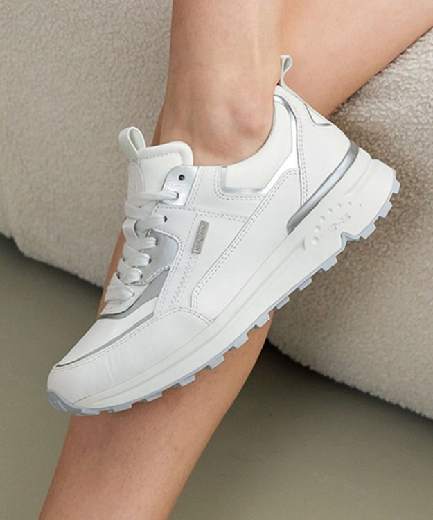 INTER-CHAUSSURES 【BUSSOLA】レースアップスニーカー ホワイト