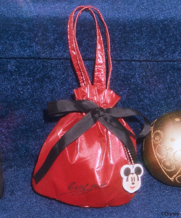 earth music&ecology 【予約】Disney/ミッキーチャーム付きリボン巾着 レッド