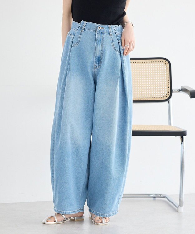 earth music&ecology タックバルーンデニム Light Indigo