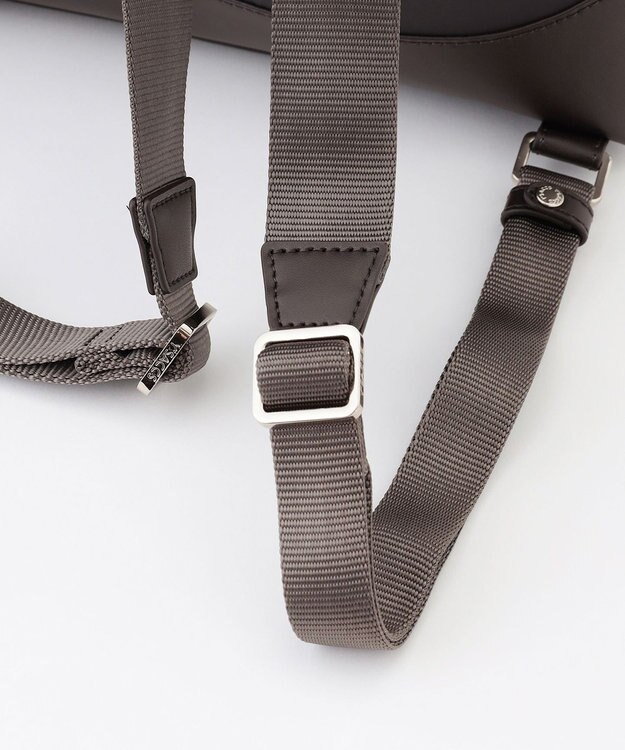 Y'SACCS シルキーリュクスバックパック ダークチョコ