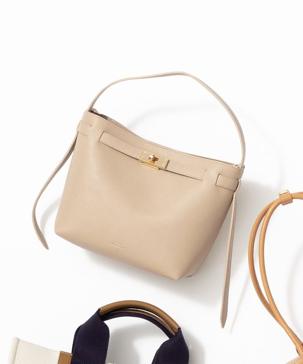 23区 【見上愛さん着用/VERY掲載】ベルテッド2WAY ハンドバッグ ベージュ系