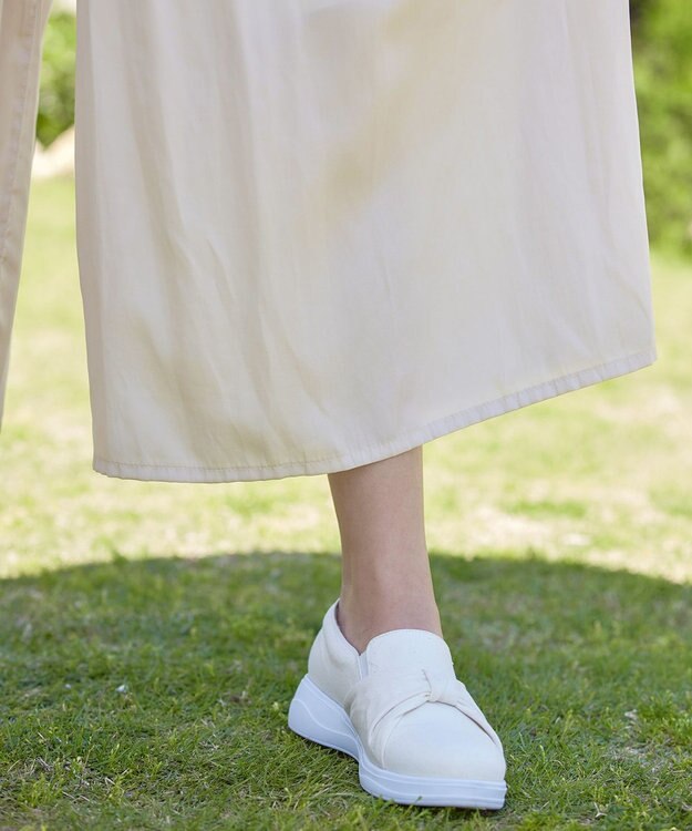 Tiaclasse 【洗える】ヴィンテージサテン消しプリーツパンツ アイボリー