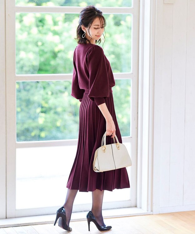Tiaclasse 【洗える】1枚で着映えするパフ袖プリーツニットワンピース ワイン