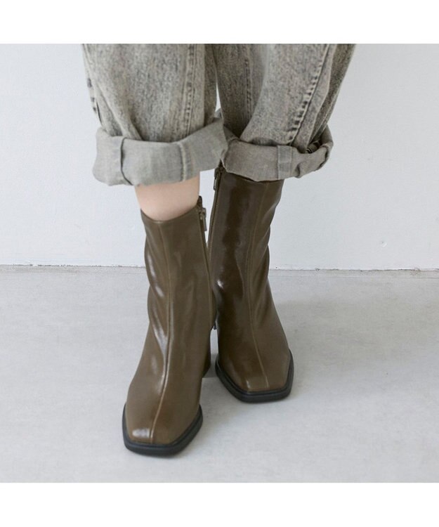 MODE ET JACOMO <carino>スクエアトゥブロックヒールブーツ カーキ