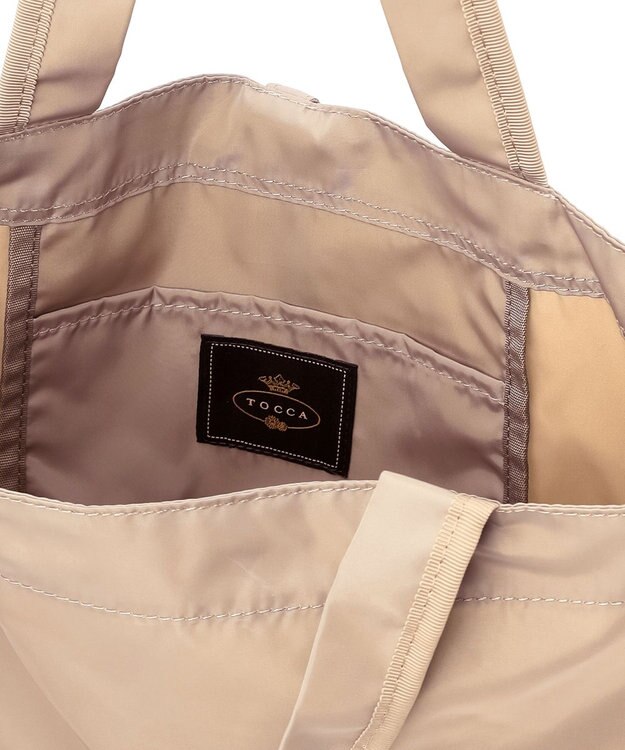 TOCCA SOGNO FUR CHARM TOTE トートバッグ【WEB＆一部店舗限定・A4サイズ対応】 ベージュ系