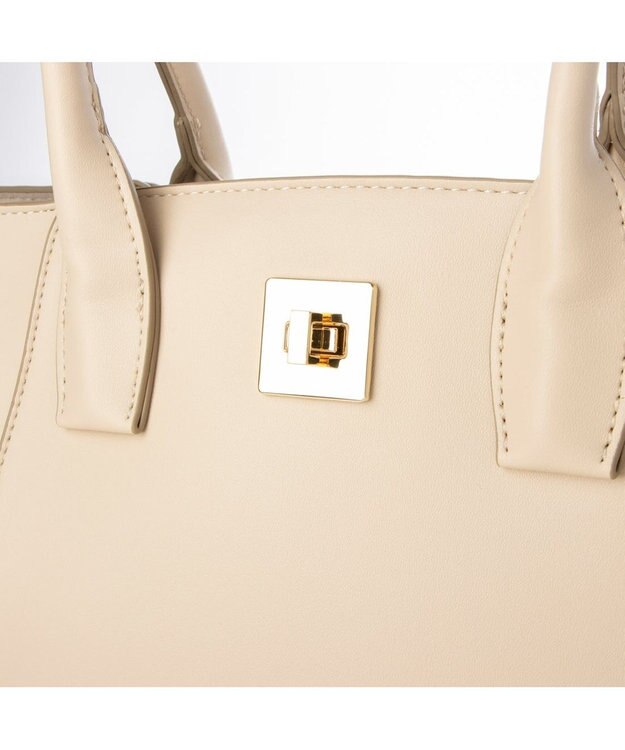 UNBILLION 【テレビ ドラマ着用アイテム】カシュカシュ cachecache / A4ヒネリ飾り金具2wayトートバッグ アイボリー