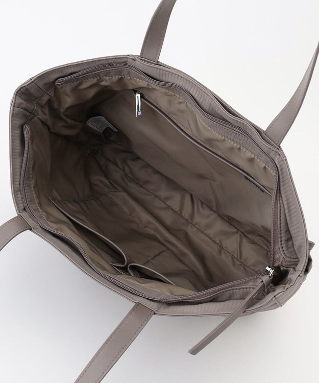 Y'SACCS コーデュロイライクナイロントート グレージュ