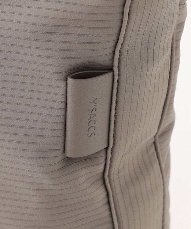 Y'SACCS コーデュロイライクナイロントート グレージュ