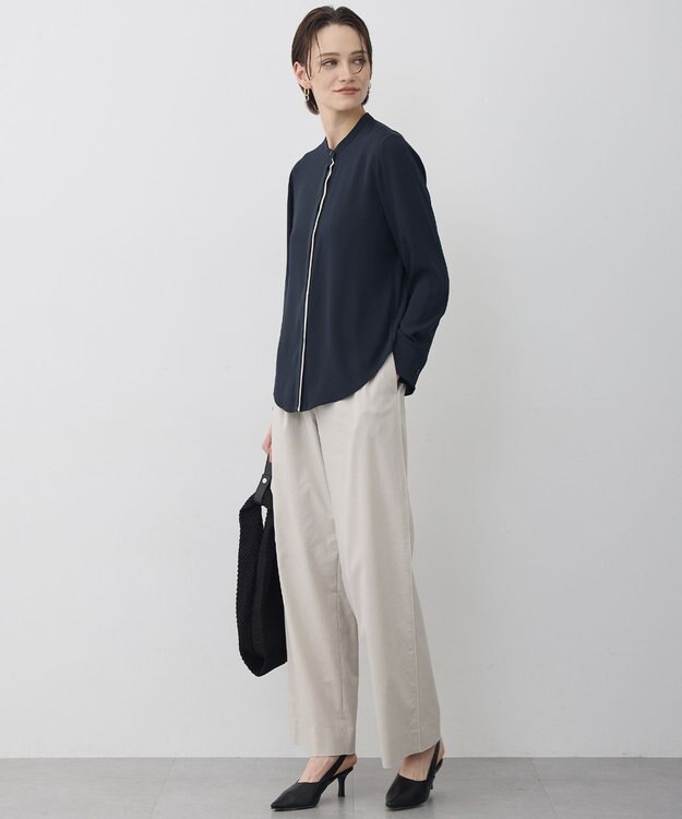 ICB L 【新色追加・WEB限定カラーあり】BackSatinAmunzen バンドカラーブラウス ネイビー