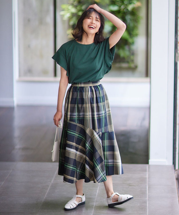 ANY 【接触冷感/UVケア/シワになりにくい】フレアスリーブ TブラウスⅡ グリーン