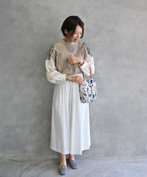 AND WOOL 筆記帳刺繍のminiバッグ ベージュ