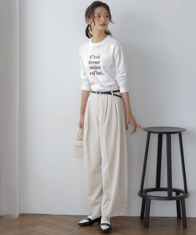 組曲 L 【加藤ローサさん着用】プリントロング Tシャツ ロゴホワイト系