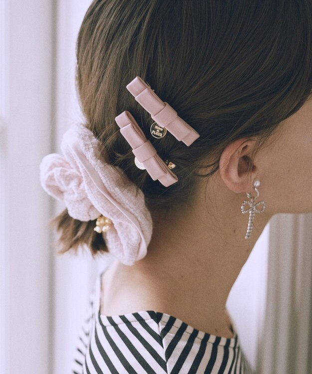 Maison de FLEUR 【2個セット】フェイクレザーリボンクリップセット Pink