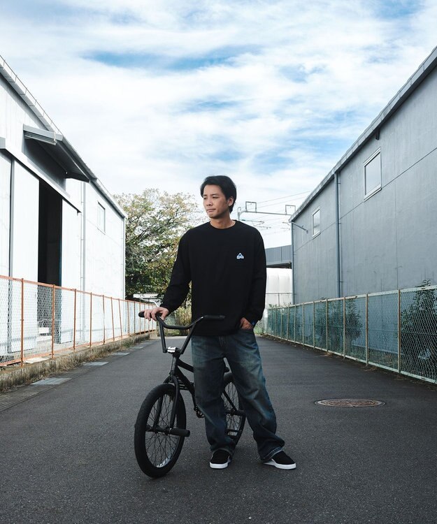 SHARE PARK MENS 【UVケア・吸水速乾・ストレッチ・軽量 】エンブレムTシャツ（L・XLサイズ） ブラック系