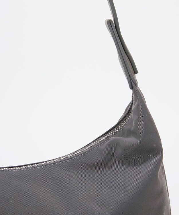 TOPKAPI 【Breath TOPKAPI】MORPH モーフ リンクルナイロン ショルダーバッグ　軽量 / 撥水 グレー