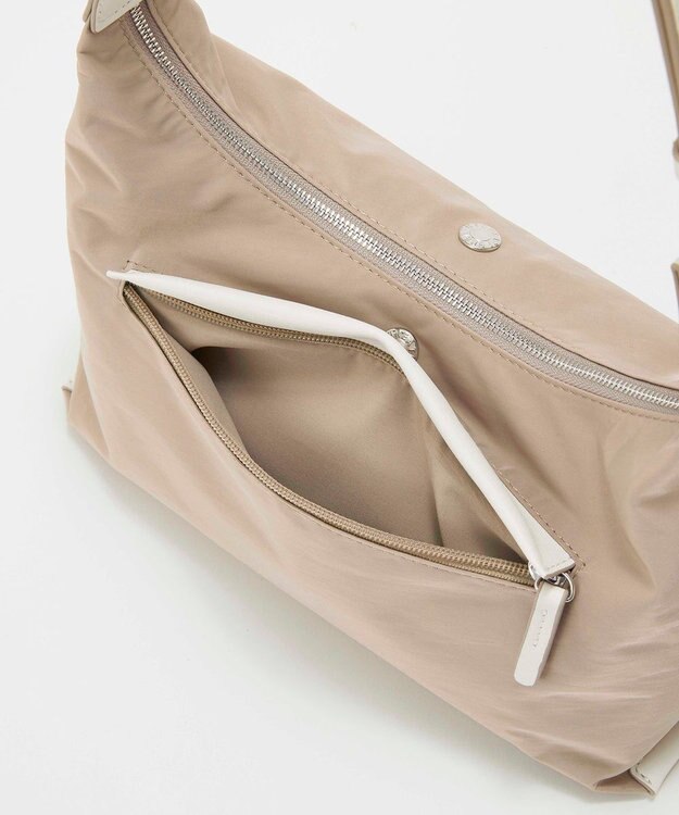 TOPKAPI 【Breath TOPKAPI】MORPH モーフ リンクルナイロン ショルダーバッグ　軽量 / 撥水 ベージュ