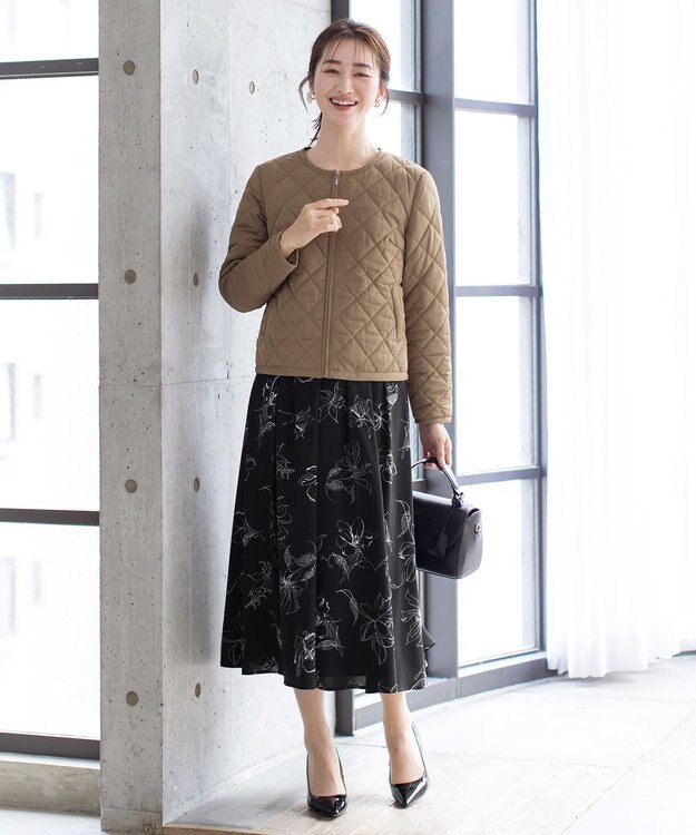 Tiaclasse L コンパクトなシルエットのキルティングショートコート キャメル