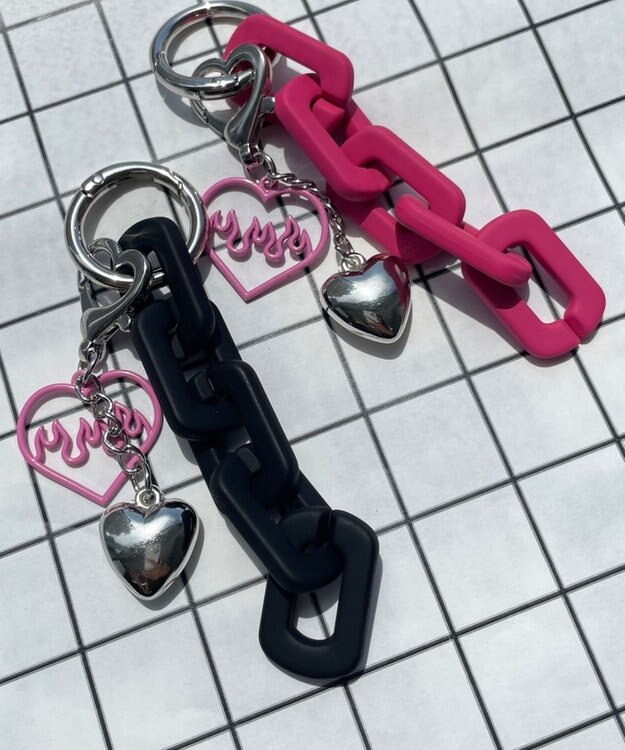 WEGO ハートチェーンキーホルダー ブラック