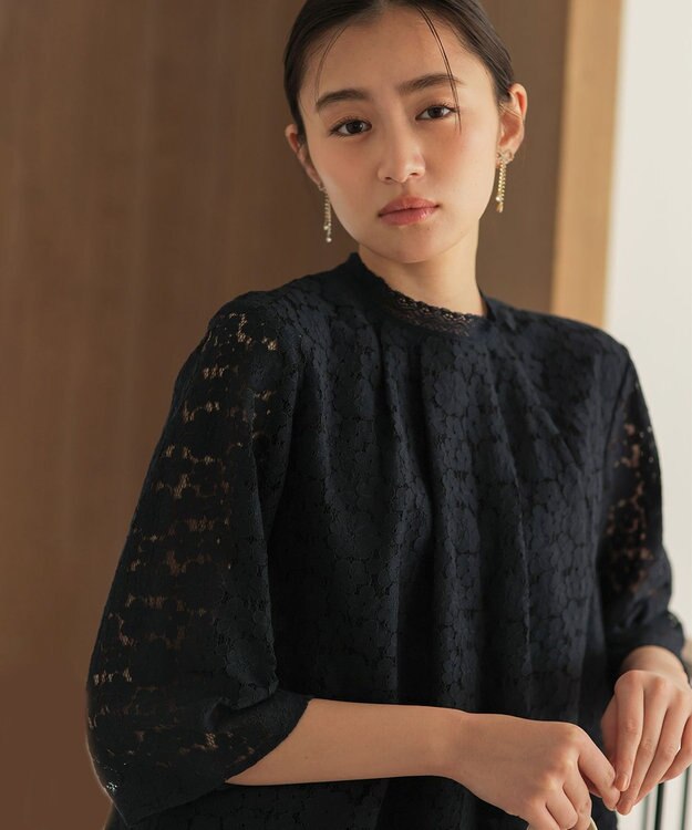 組曲 L フラワーラッセルレーススタンド襟 ブラウス ネイビー系