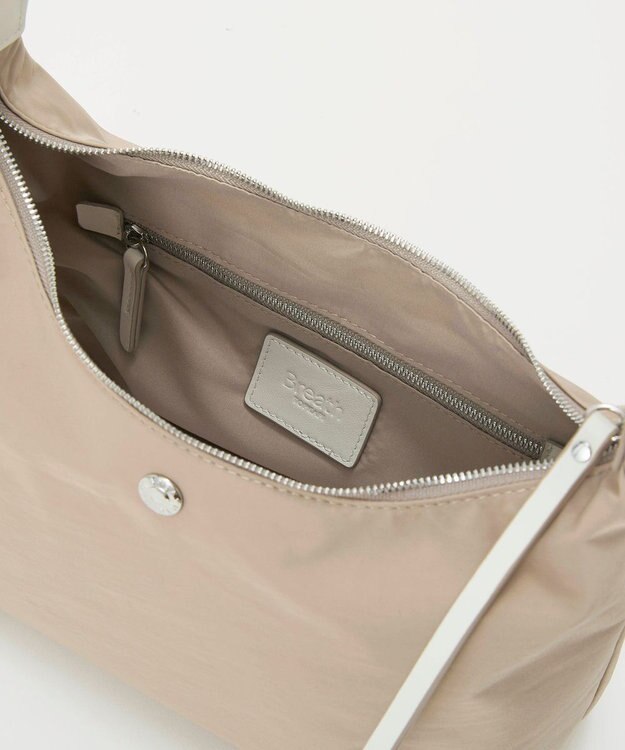 TOPKAPI 【Breath TOPKAPI】MORPH モーフ リンクルナイロン ショルダーバッグ　軽量 / 撥水 ベージュ