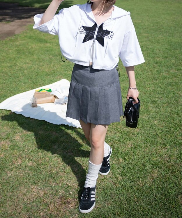 WEGO スターロゴ半袖ジップパーカー ホワイト