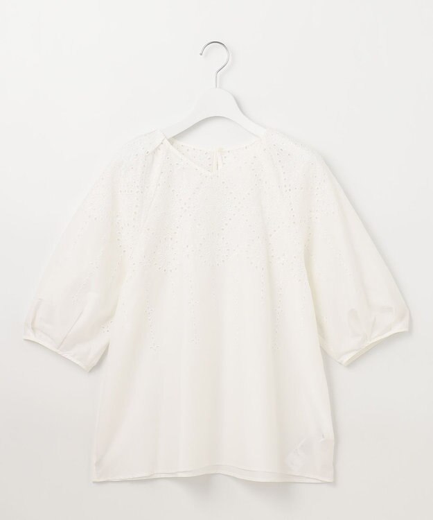 自由区 L 【カタログ掲載・洗える】エンブロイダリーローン ブラウス オフ