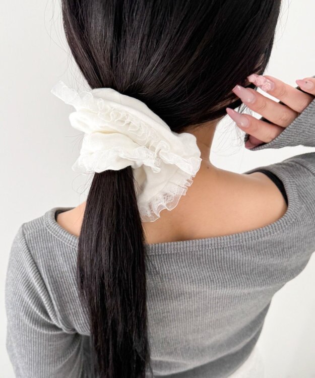 WEGO Lスウェットフリルシュシュ オフホワイト