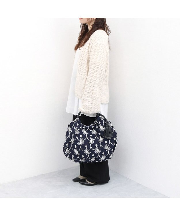 UNBILLION カシュカシュ cachecache / 花刺繍メッシュハンドルトートバッグ ネイビー